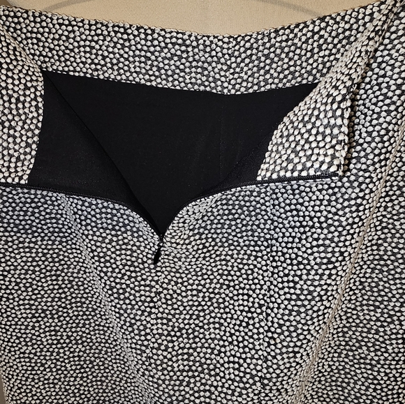 M.M Lafleur New York Elegant Black and White Polka Dot Skirt 4 - Picture 4 of 8